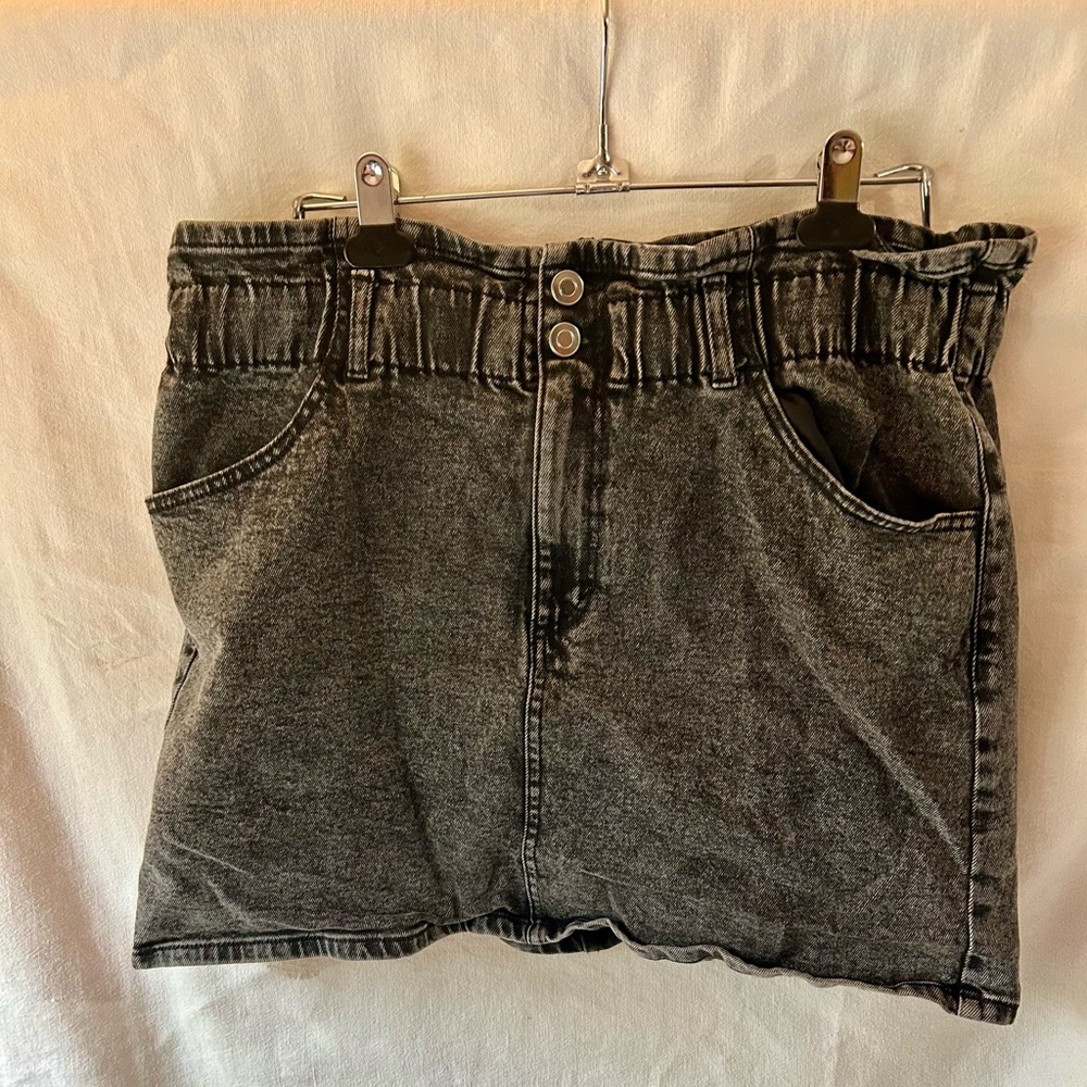 Vylette Black Acid Washed DenimSkirt Paperbag Waist 17/33W Miniskirt 80s 90s Y2K